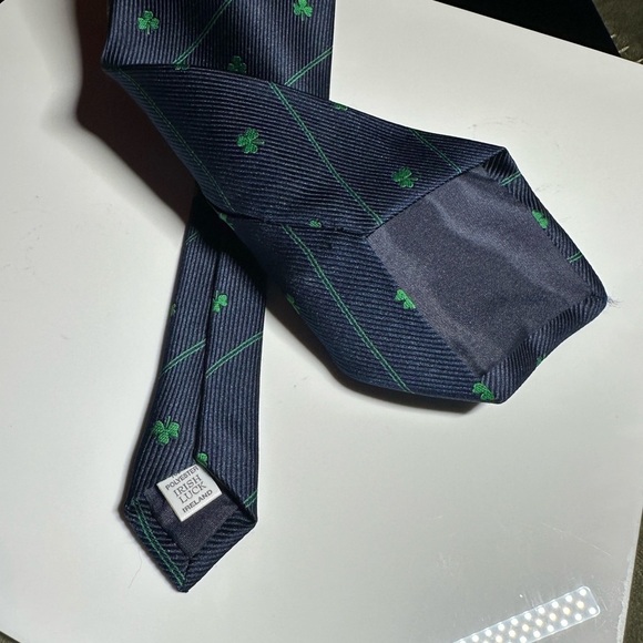 Irish Luck Navy Blue Tie with Green Shamrocks - Picture 3 of 11